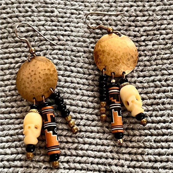 Peruvian Handcrafted Gold and Black Skull Earrings Peru Bohemian Hippie Retro - Picture 3 of 12